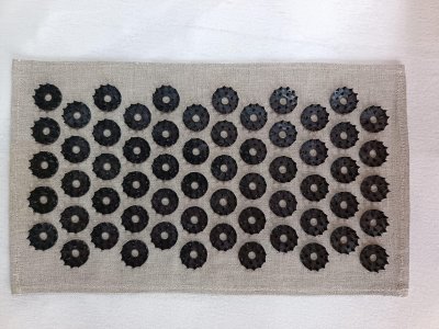  |  | A1  Kleine Akupressurmatte mit Turmalin Iplikator A1 – auf Leinenstoff