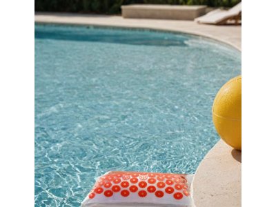  |  | E2 Petit iplikator, un film